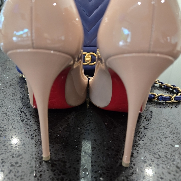Christian Louboutin Nude Patent Leather Pumps - Picture 3 of 7